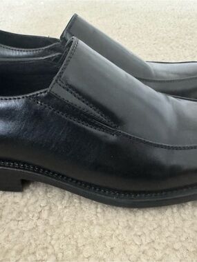 Men's Black Leather Slip-On Loafers